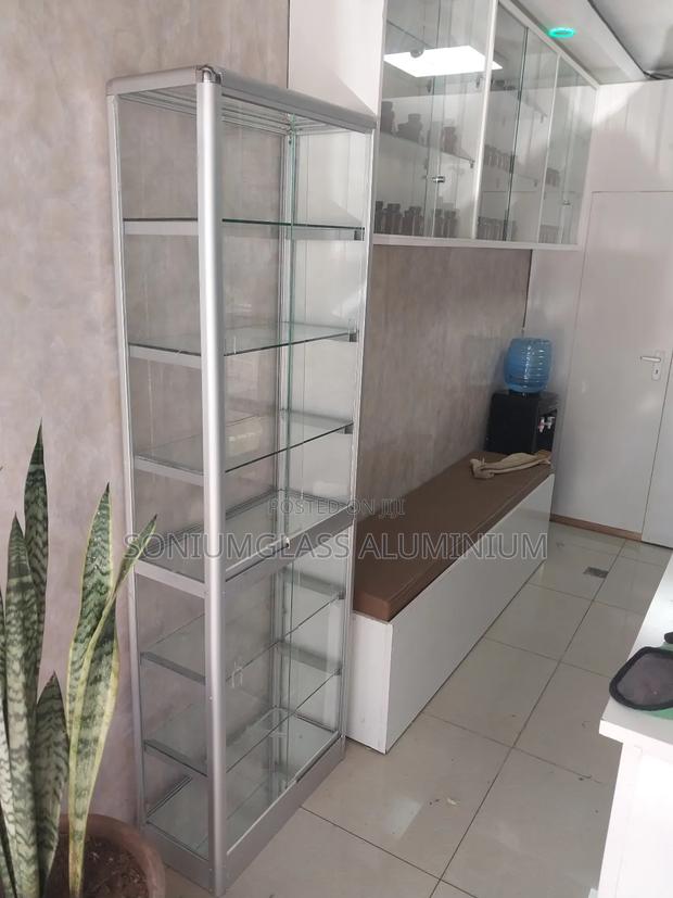 Jewellery Display Glass