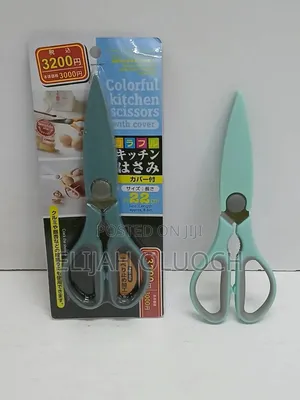 Multi-purpose Kitchen Scissors With Magnetic Holder