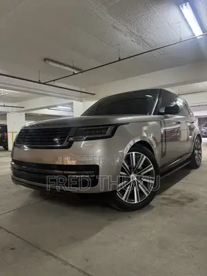 Land Rover Range Rover P400 SE SWB 2022 Gray