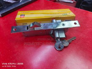 Hook Door Lock - main view