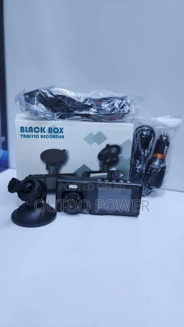 Dash Cam With 3 Cameras - main view