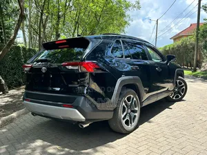 Toyota RAV4 Adventure 2019 Black