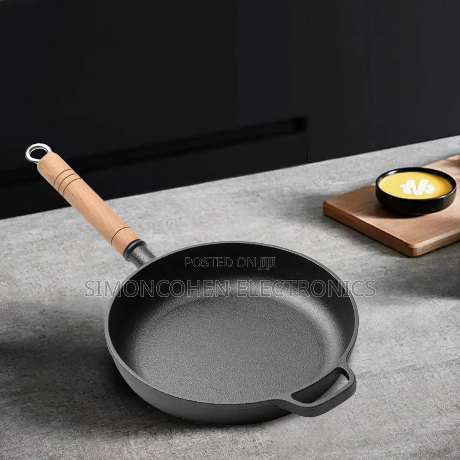 Thickened Cast Iron Frying Pan With Bamboo Lid