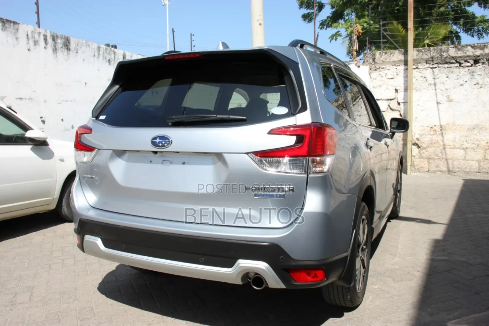 Subaru Forester Premium AWD 2019 Silver