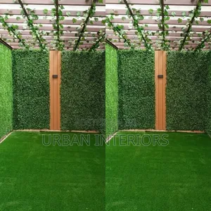 Artificial Greegreen Carpet With Green Hedges Artificial Grass Carpet