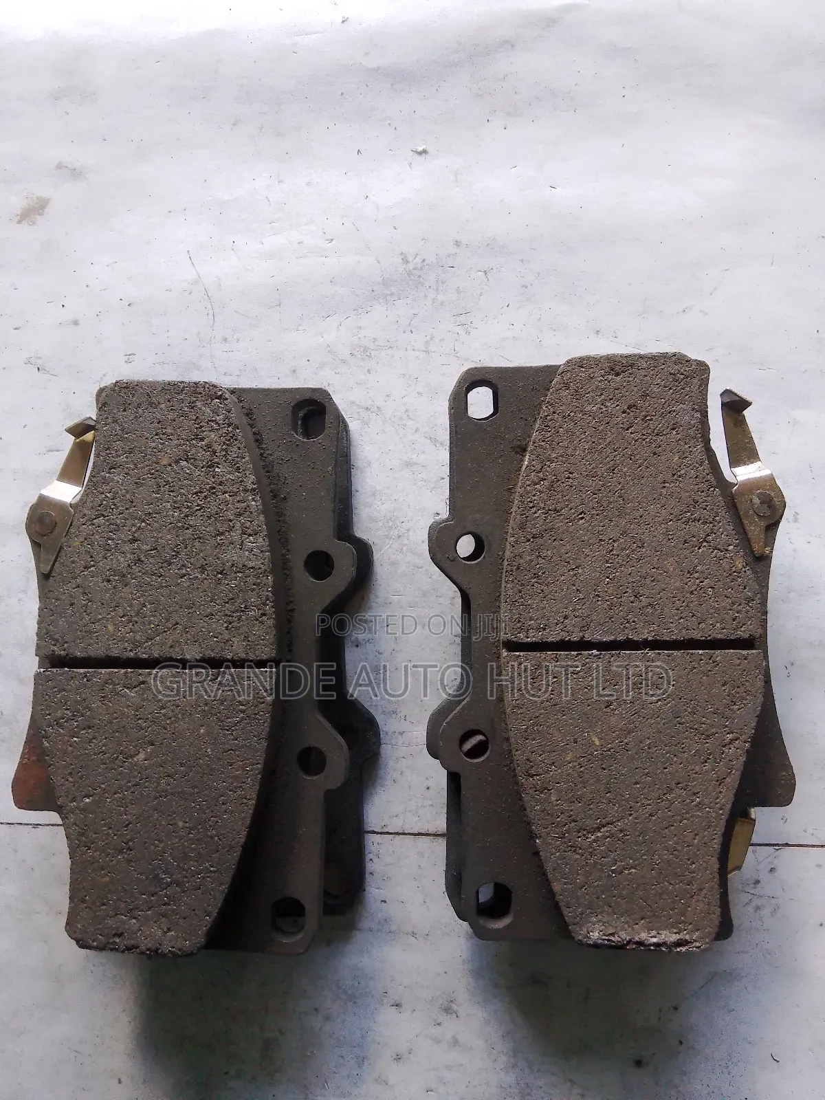 Front Brake Pads for Toyota Landcruiser Prado (Lamda Brand)
