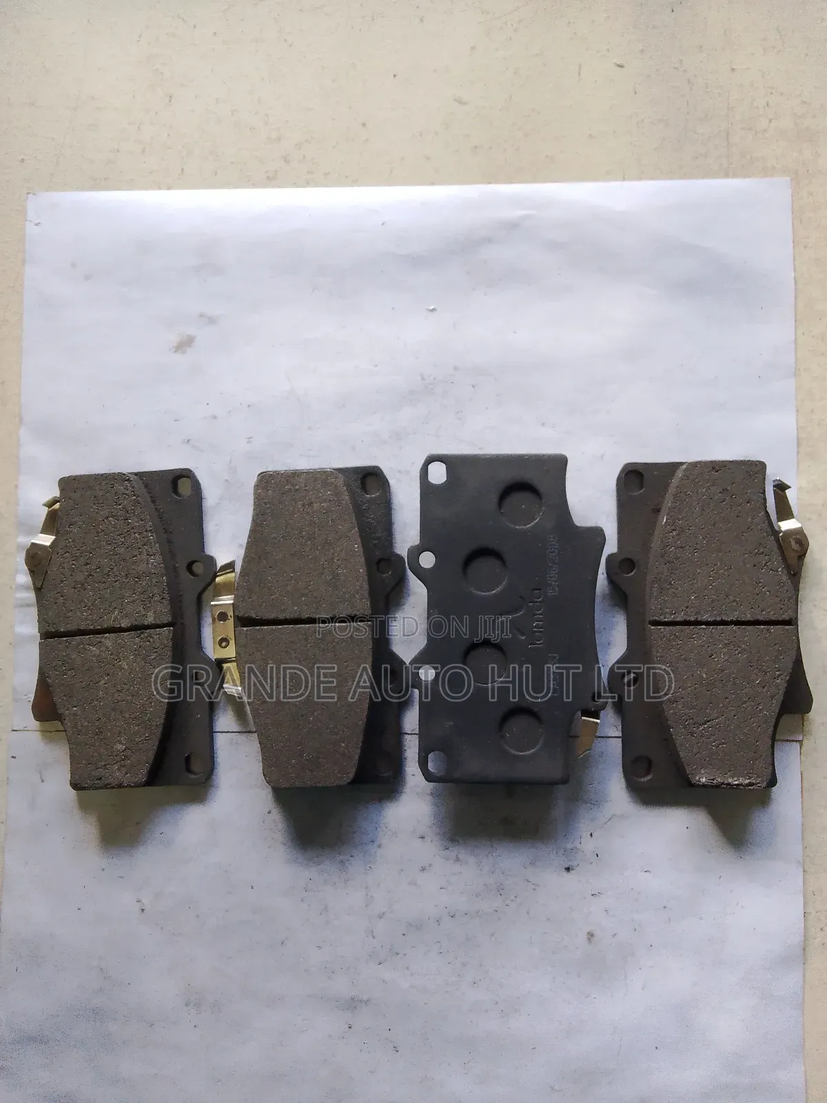Front Brake Pads for Toyota Landcruiser Prado (Lamda Brand)