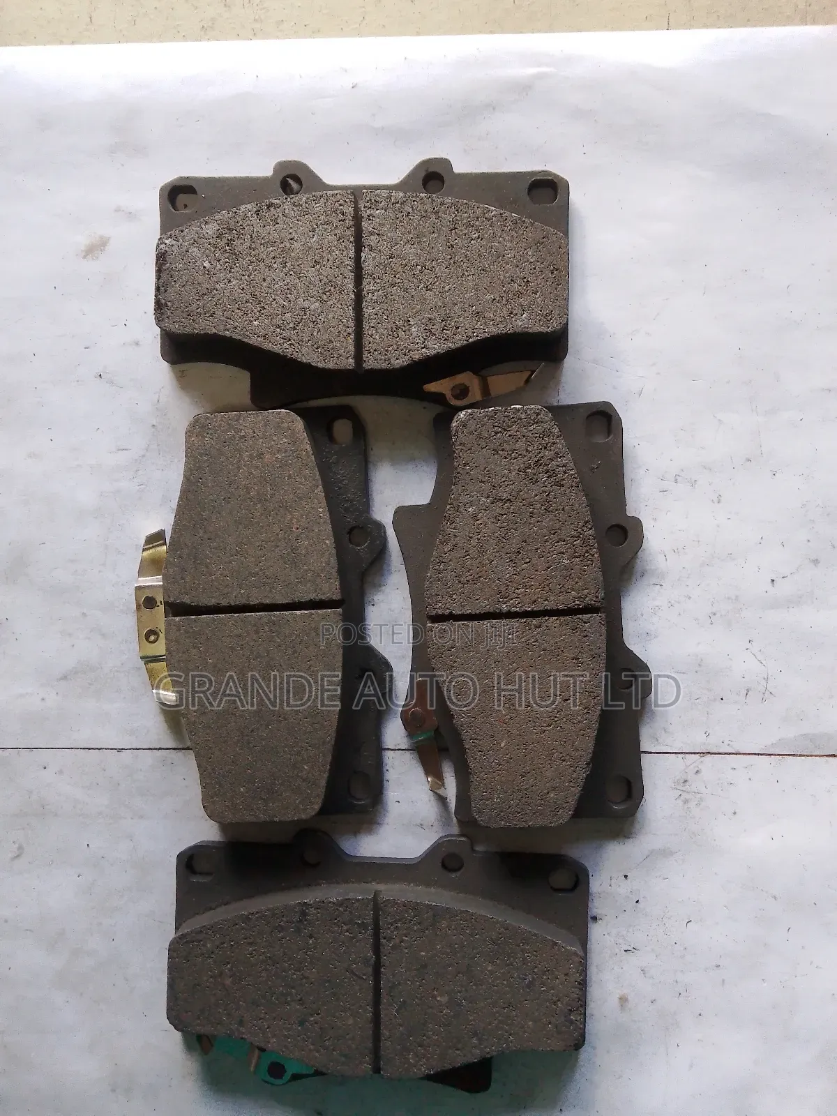 Front Brake Pads for Toyota Landcruiser Prado (Lamda Brand)
