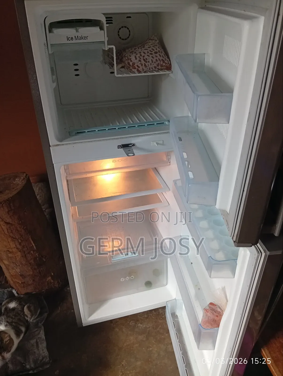 Fridge for Sale Lg in Good Condition