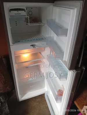 Fridge for Sale Lg in Good Condition