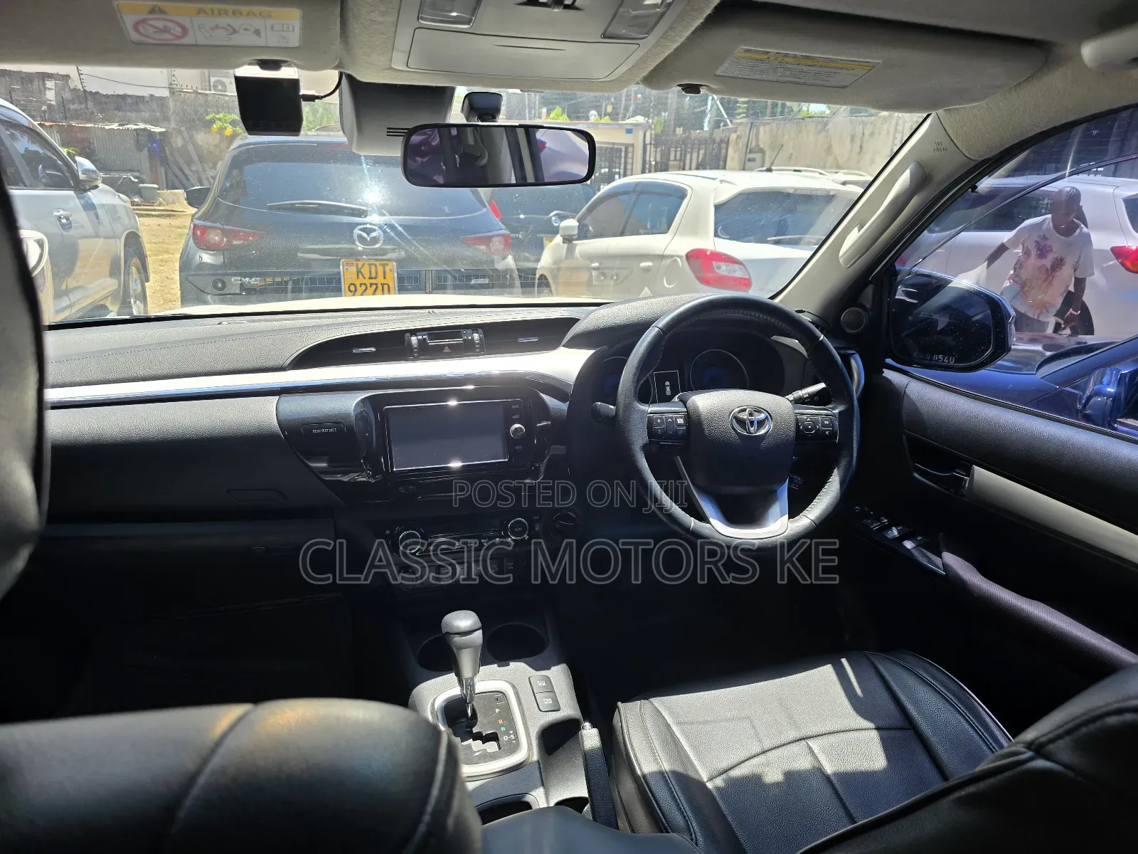 Toyota Hilux SR5 4x4 2018 White