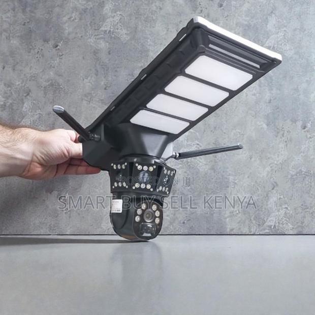 Long Battery Backup 4g PTZ Dual Lens Solar Camera Solar Street Light