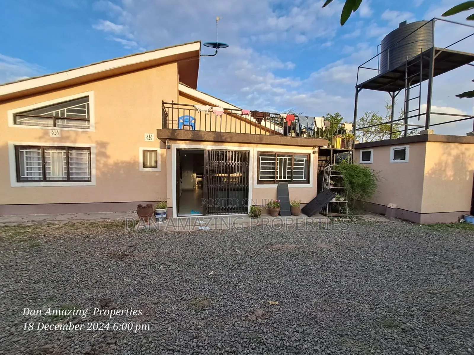 4bdrm Bungalow in Isinya Rd On 1/4, Kiserian for sale