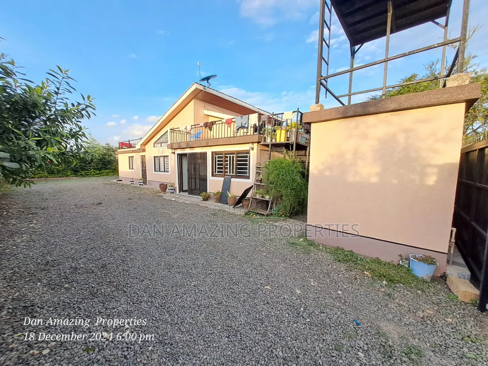 4bdrm Bungalow in Isinya Rd On 1/4, Kiserian for sale