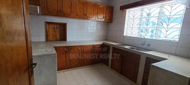 2 Bedroom Apartment Office - main view