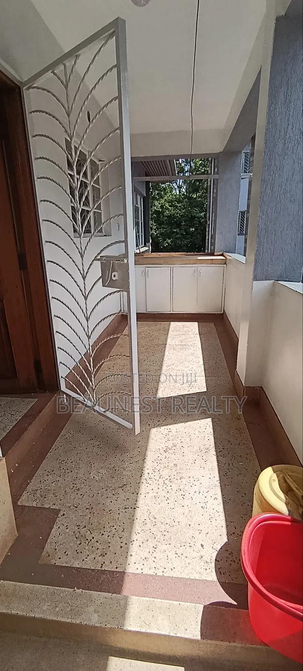 2 Bedroom Apartment Office - thumbnail 6