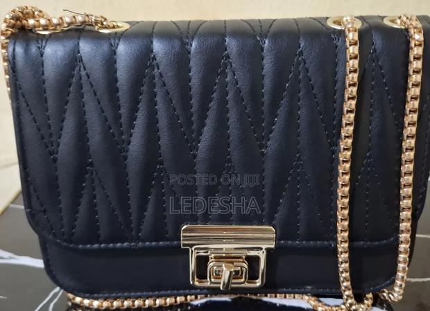 Women Slingbags - thumbnail 3