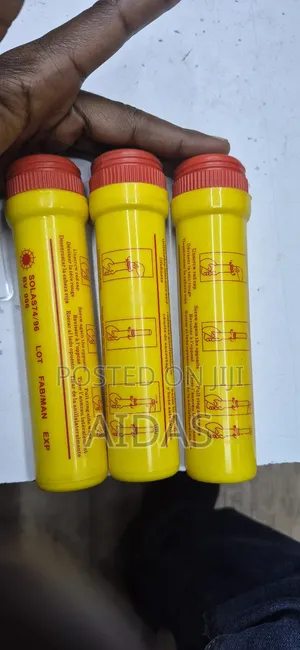 Red Hand Flare Signal Torch – Emergency Safety Distress Flare Light