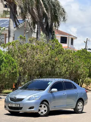 Toyota Belta 2012 Blue