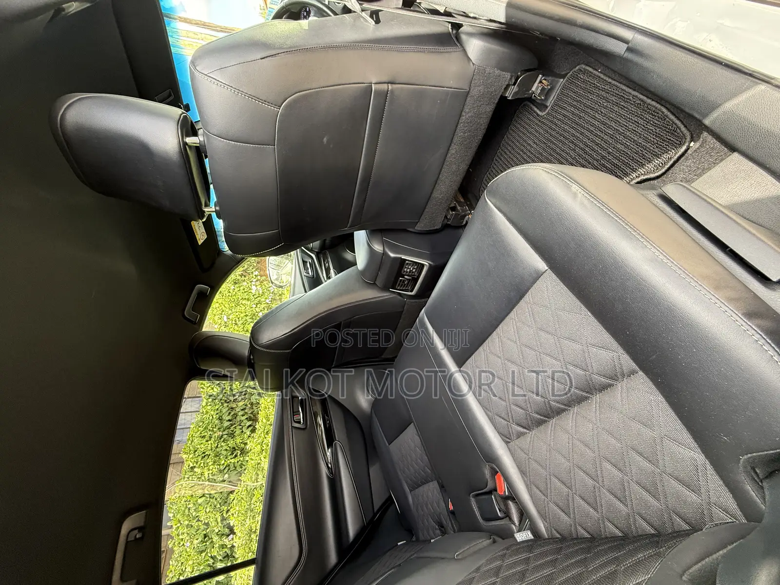 Toyota Harrier 2.0 2019 White