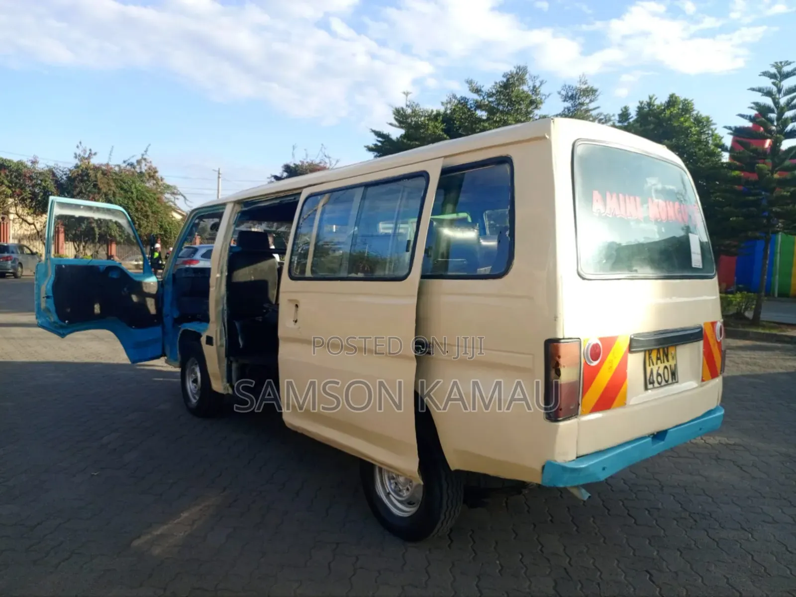 Nissan Caravan (Urvan) 1998 Beige