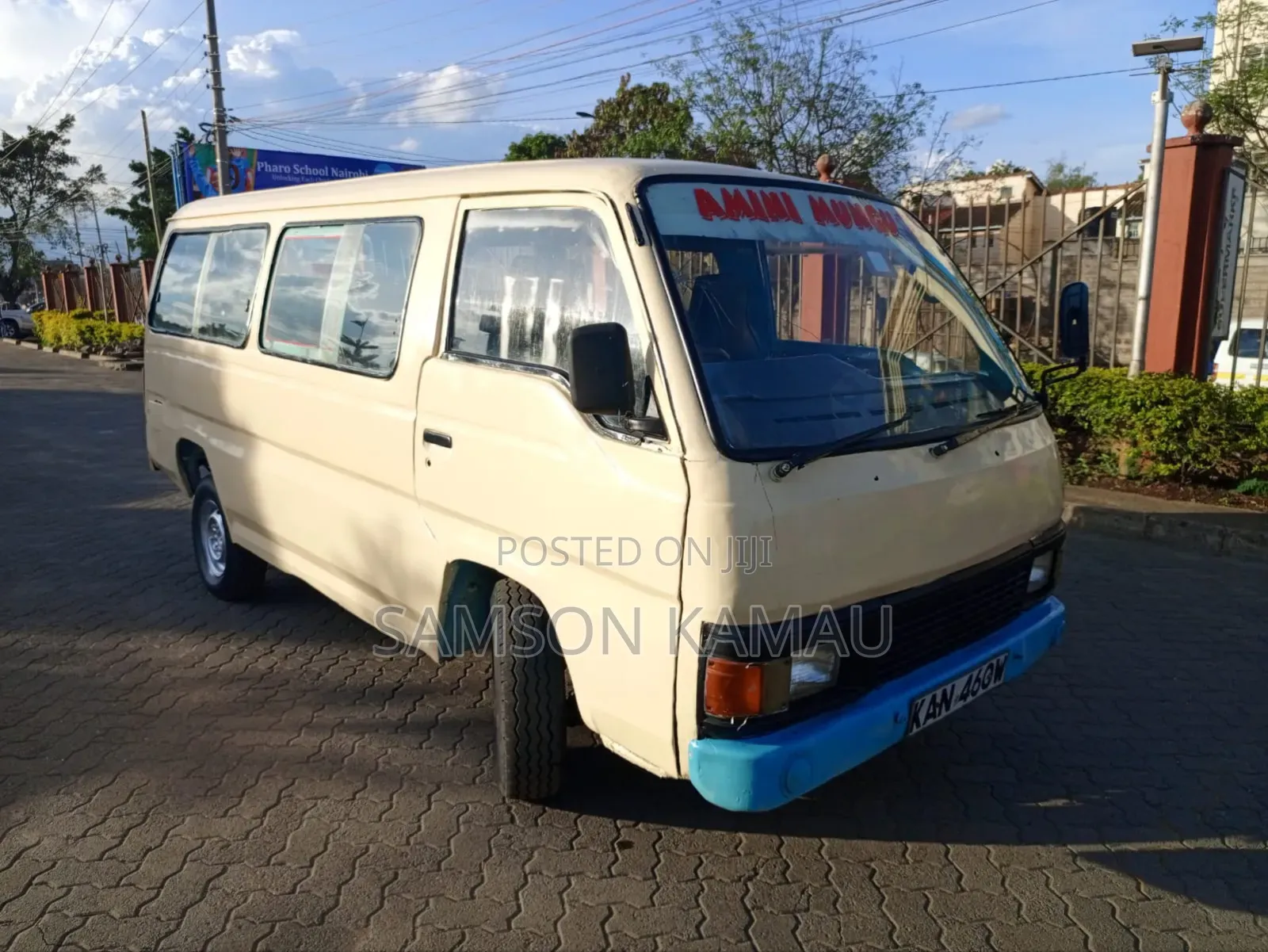 Nissan Caravan (Urvan) 1998 Beige