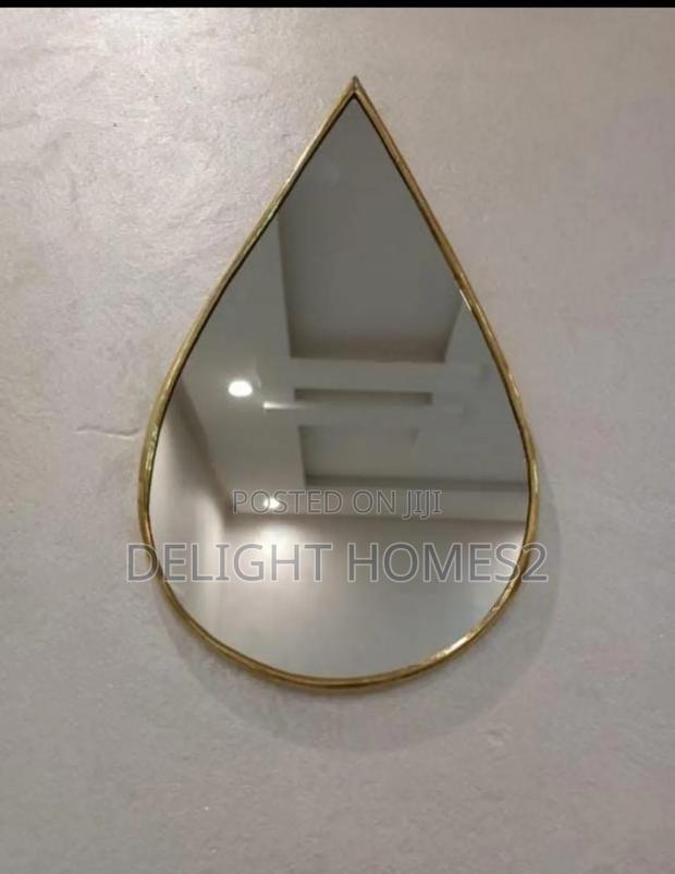 Decorative Oval Shaped Mirror-Alp