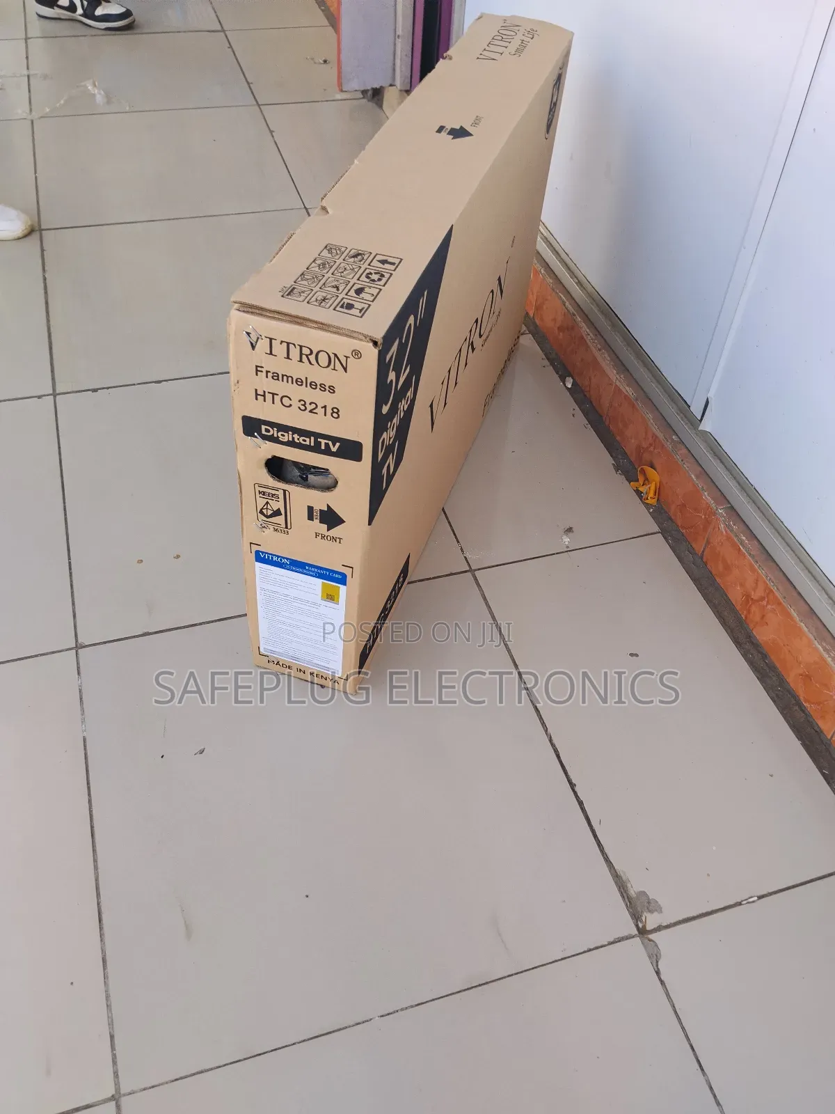 Vitron 32" Slim-Bezel Digital Tv - Ready | Wall Mountable |