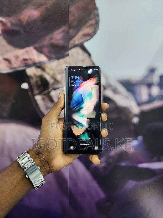 Samsung Galaxy Z Fold 3 256 GB Black - thumbnail 3