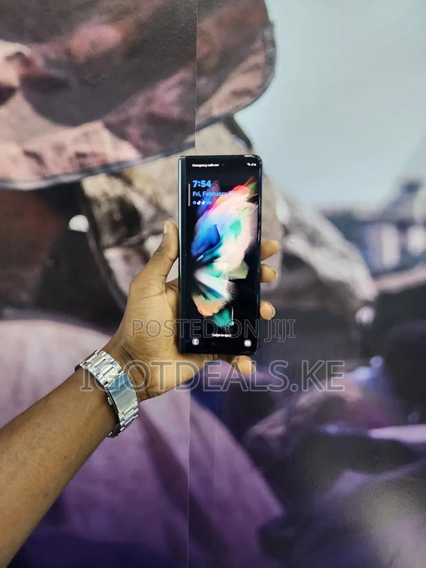 Samsung Galaxy Z Fold 3 256 GB Black - thumbnail 4