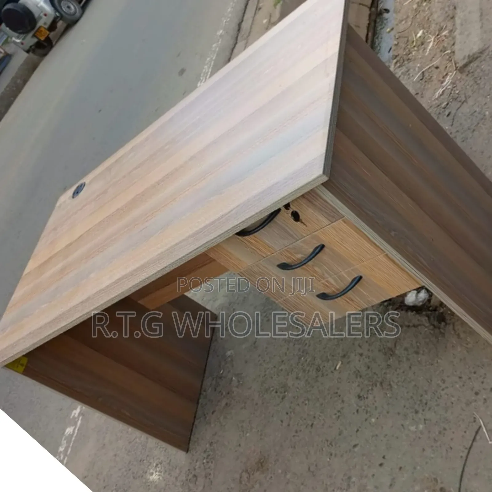 Compact 0.9m Office Work Desk