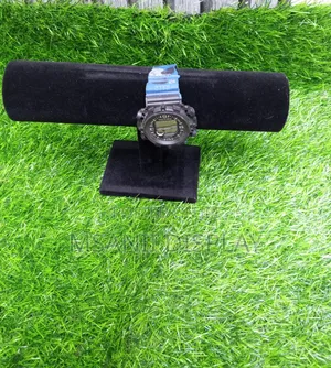 Velvet 1-Tier Watch Display