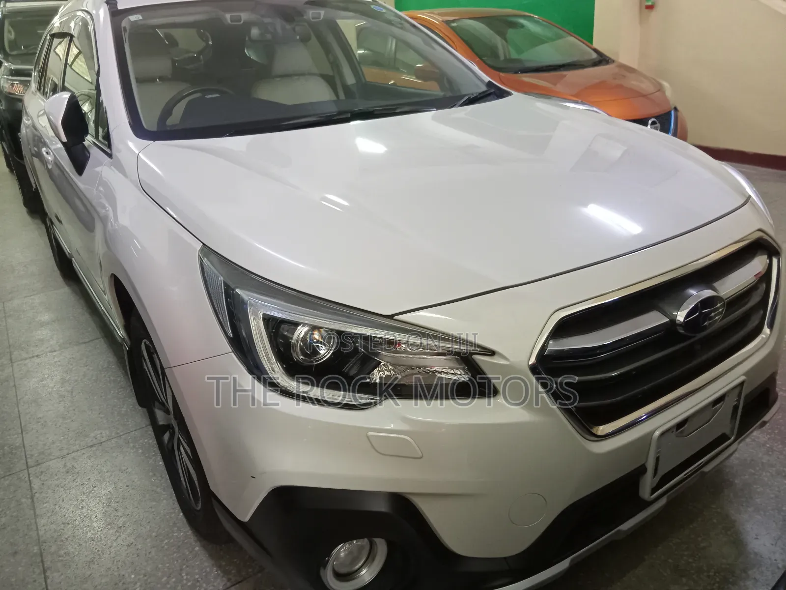 Subaru Outback 2018 White