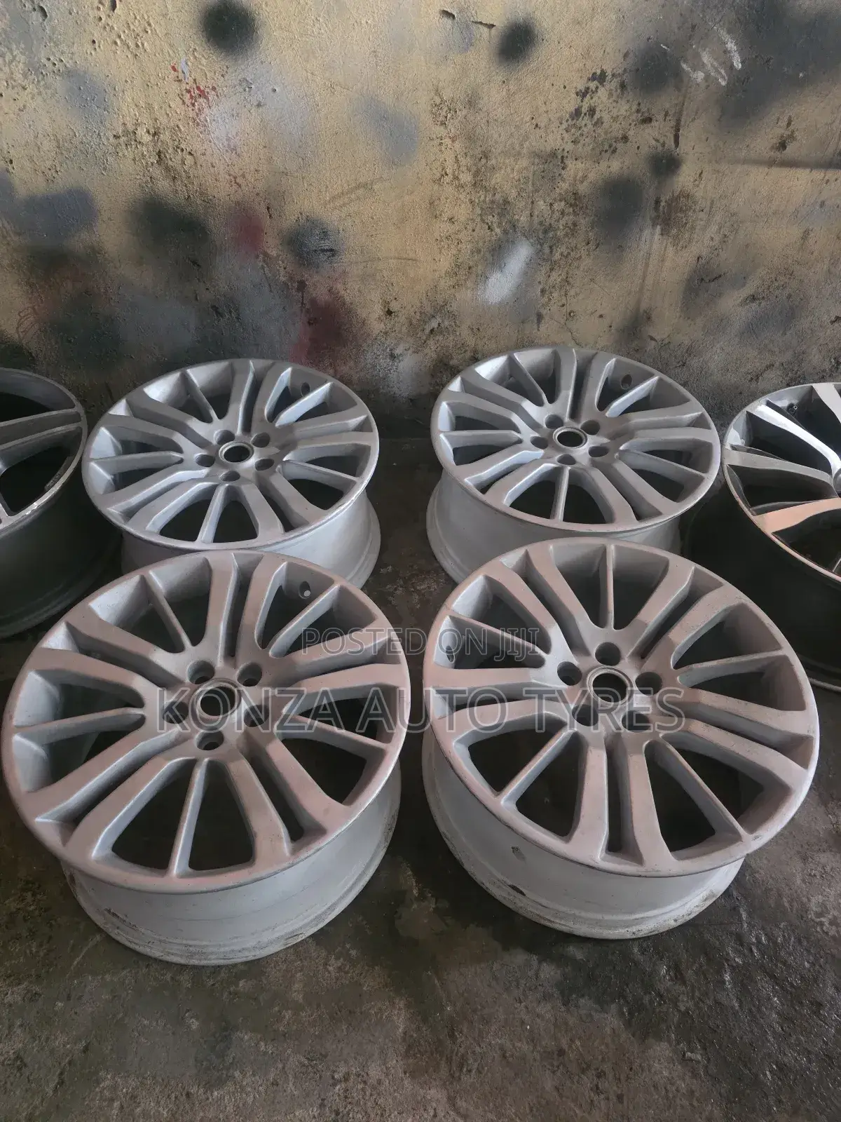 Rangerover Rims Size 20