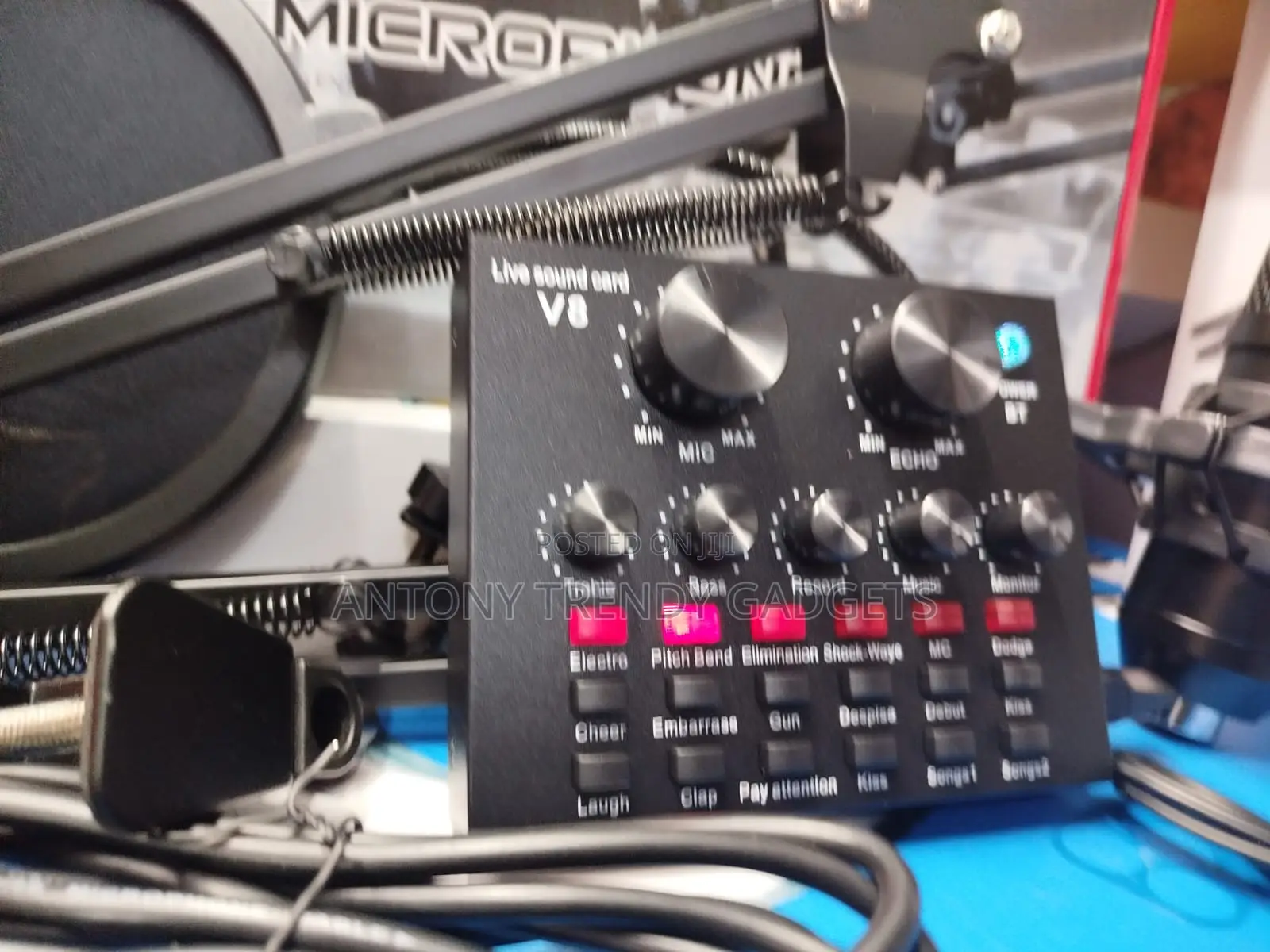 V8 Live Sound Card, Bm800 Condenser Microphone With V8 Sound Card