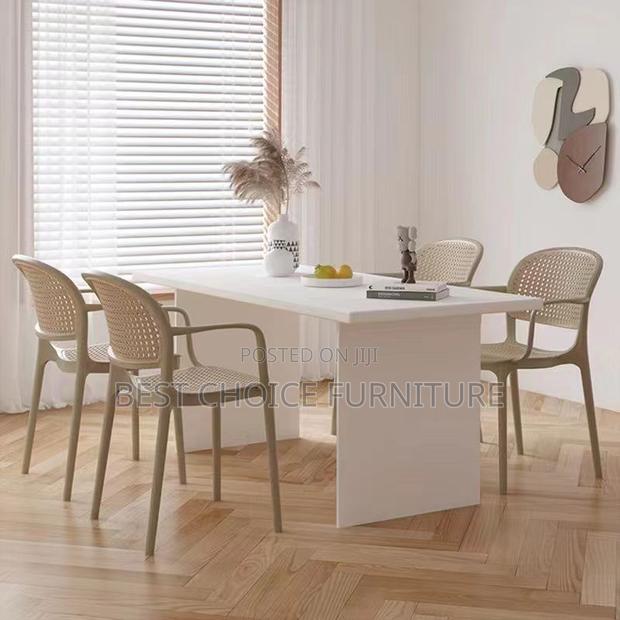 Dining Chair : Stackable Polypropylene Plastic Armchair - thumbnail 4