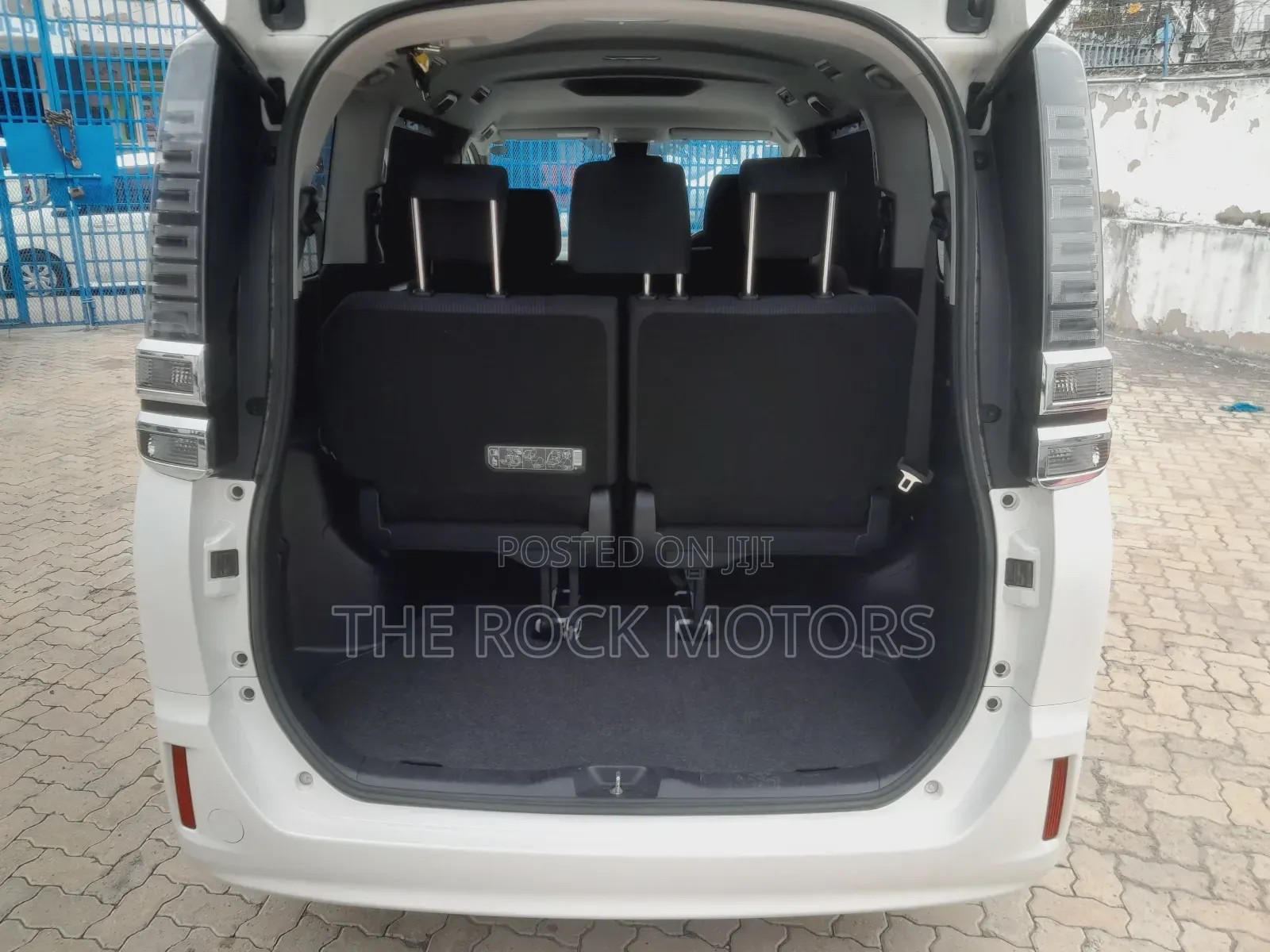 Toyota Voxy 2018 White