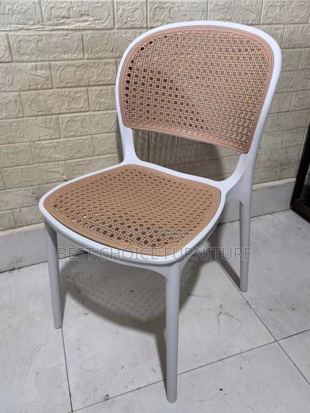 Dining Chair : Stackable Polypropylene Plastic Armchair - thumbnail 12