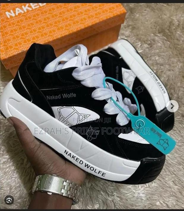 Naked Wolfes - thumbnail 3