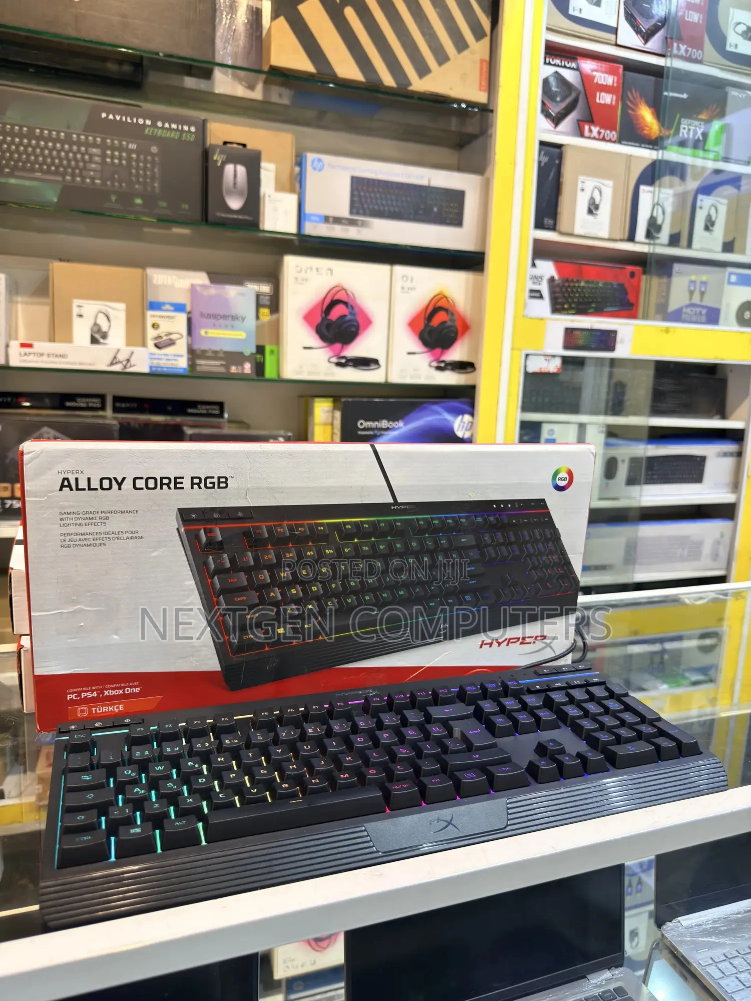 Hyper X Alloy Mkw100 Mechanical RGB Gaming Keyboard With Wrist Wrest