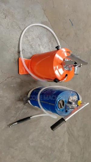 Heavy Duty Manual Cc/Differential Oil Pumps.