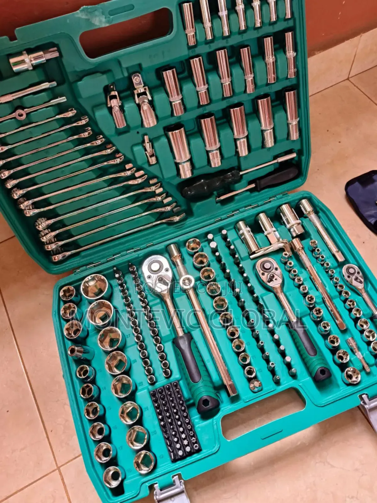 216 Mechanical Tool Box/Chrome Vanadium Mechanical Tool Set