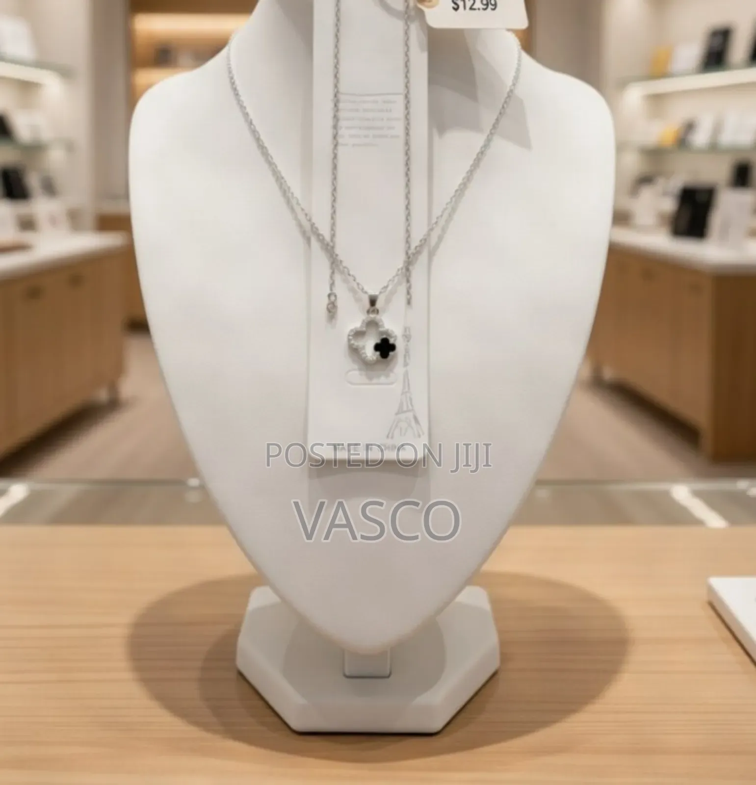 Women's Necklaces