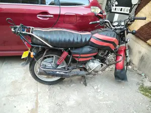 TVS HLX 125 2023 Red