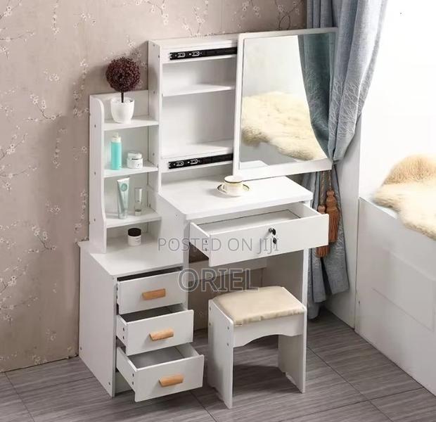 Dressing Table; Chic Bedroom Cosmetic Organizer Table - thumbnail 4