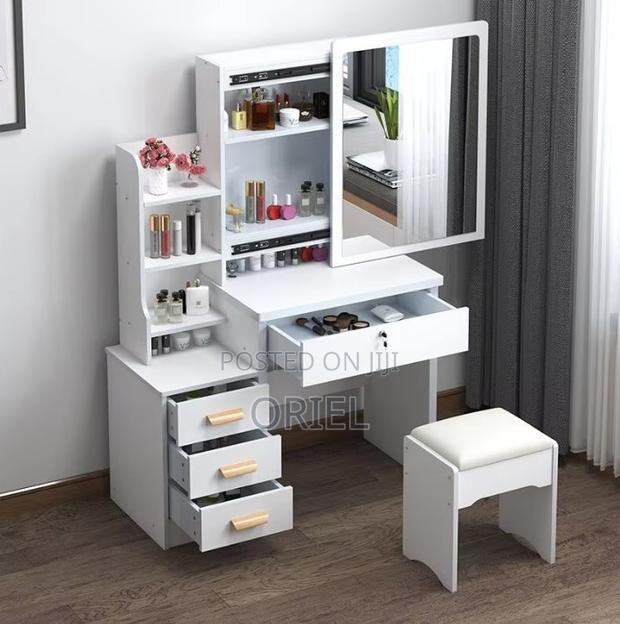 Dressing Table; Chic Bedroom Cosmetic Organizer Table - thumbnail 7