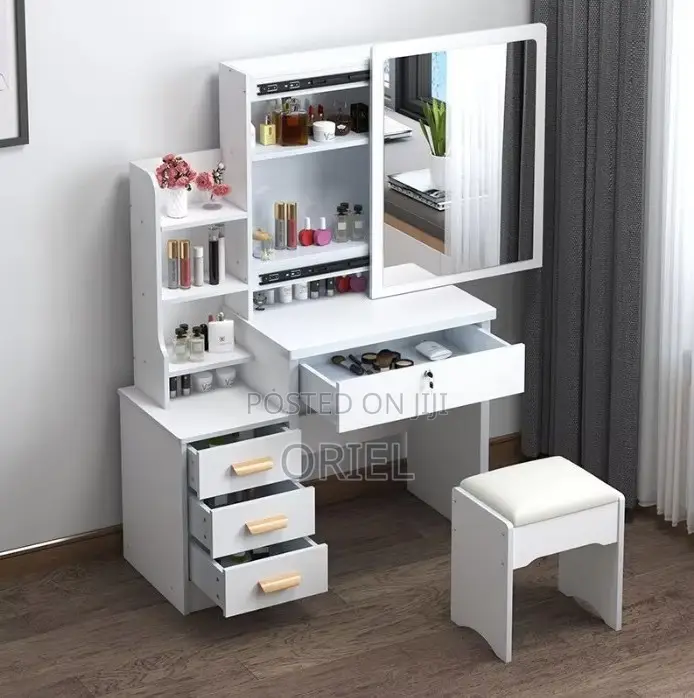 Dressing Table; Chic Bedroom Cosmetic Organizer Table