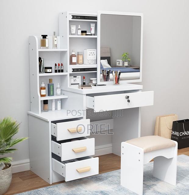 Dressing Table; Chic Bedroom Cosmetic Organizer Table - thumbnail 9