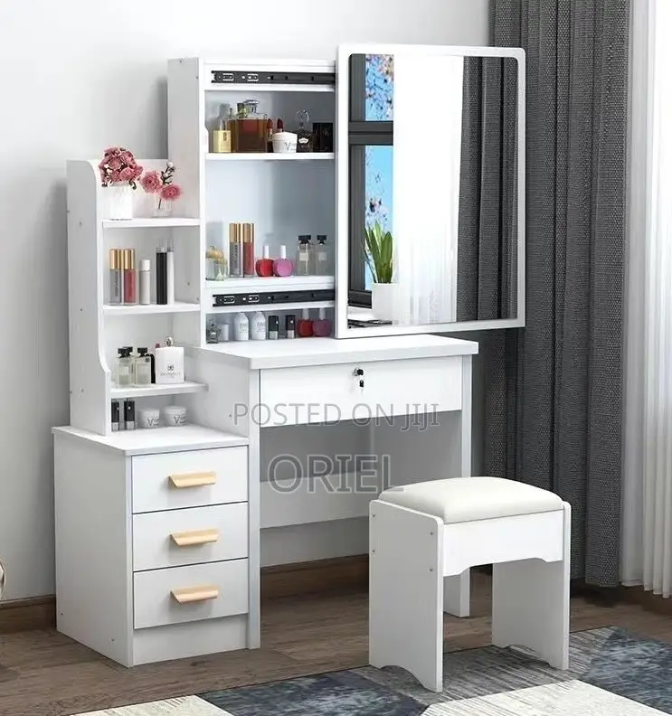 Dressing Table; Chic Bedroom Cosmetic Organizer Table