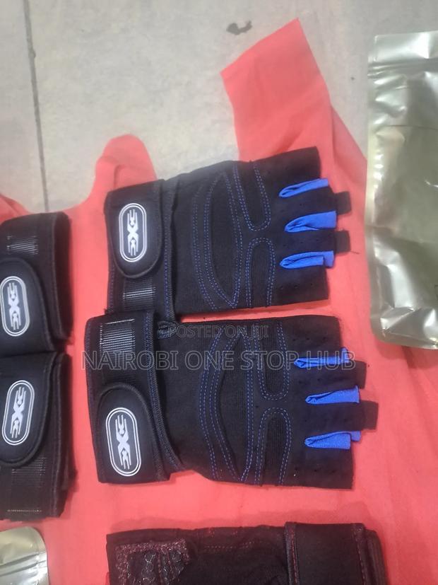 Weight Liftin Gym Gloves - thumbnail 3